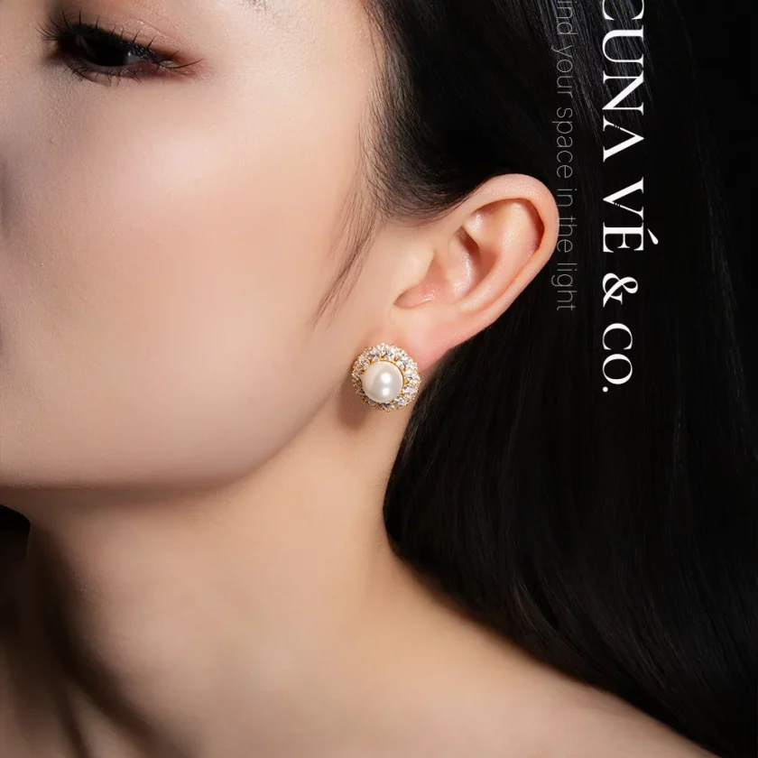 Moonlight & Stardust: Vintage Halo Design with 18K Gold-Plated Copper, Cubic Zirconia & S925 Posts | Lacuna Ve - Image 2