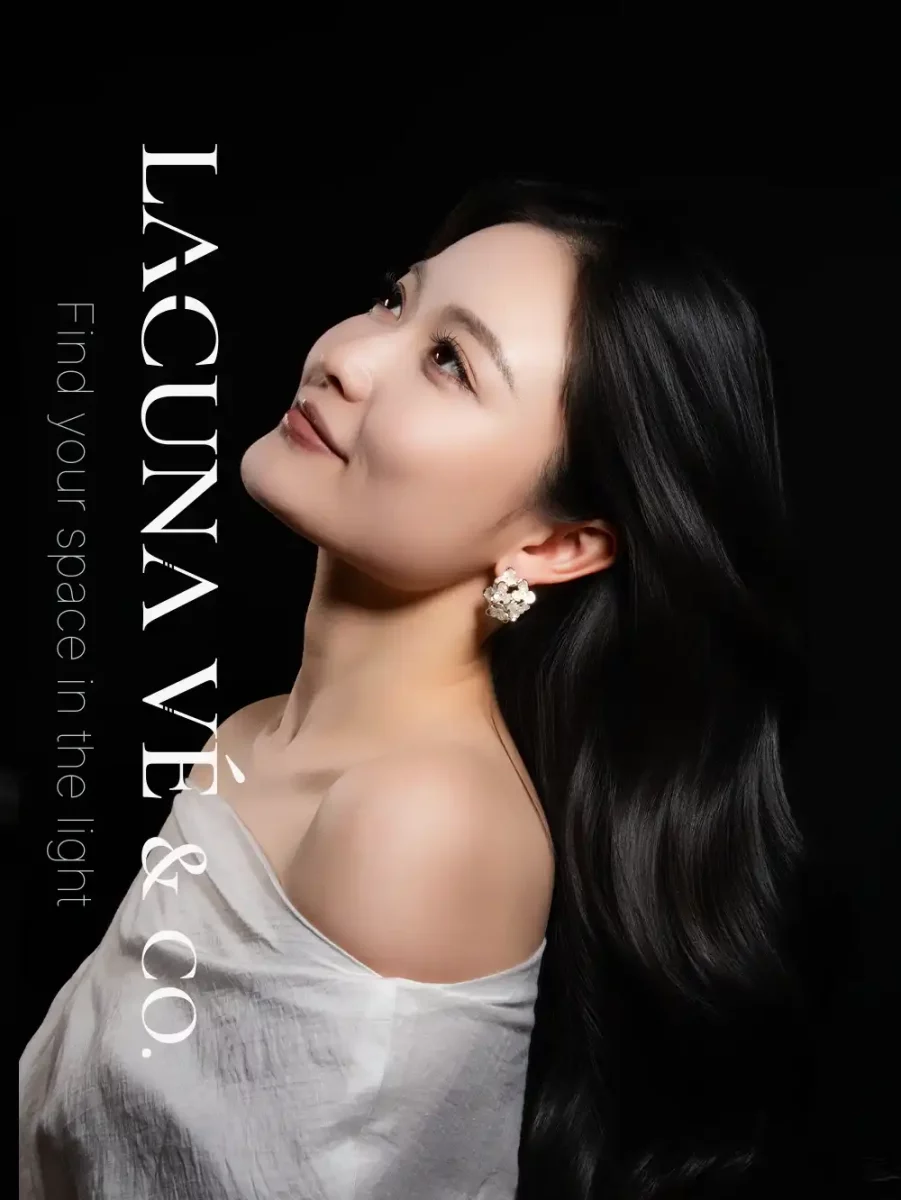 floral stun earrings