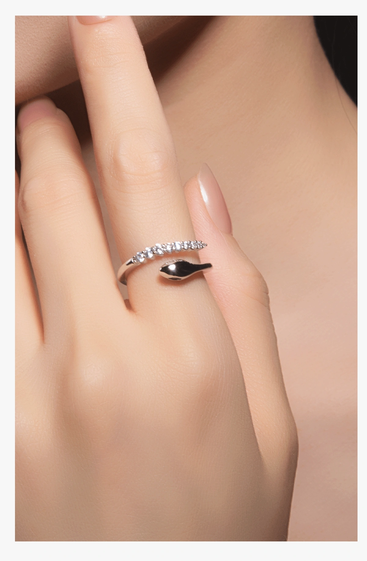 Lacuna Vé & Co. Minimalist Ring Collection